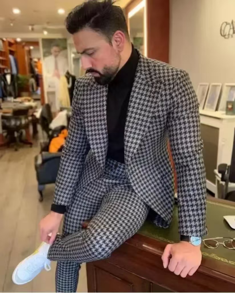 Men Formal Wear Pants - ชุดสูทผู้ชายลายฮาวด์ทูธสไตล์วินเทจ ปกแหลม 2 ชิ้น เสื้อเบลเซอร์และกางเกง ชุดสูทลายสก็อตทันสมัยสำหรับงานเลี้ยงและงานแต่งงาน
