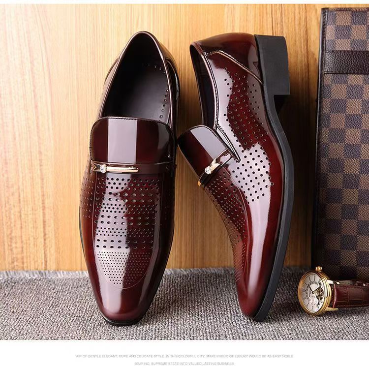 Formal Men Office Wear Sandals - รองเท้าหนังผู้ชายแบบใหม่สำหรับฤดูร้อน รองเท้าธุรกิจแบบมีรูระบายอากาศ พื้นนุ่ม รองเท้าแตะผู้ชายแบบทางการ ระบายอากาศได้ดี เหมาะสำหรับใส่ทำงานในออฟฟิศ