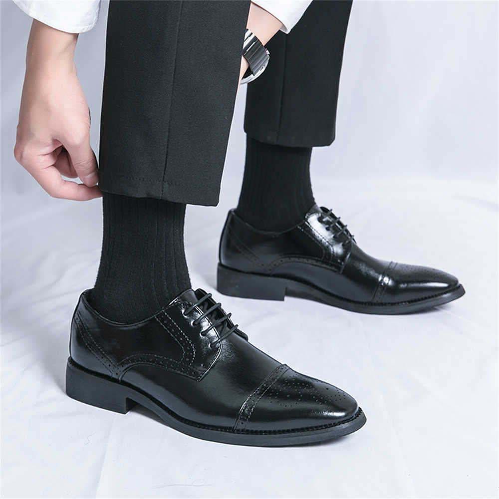 หมายเลข 44 รองเท้าวิ่งกึ่งทางก - Men Formal Wear With Sneakers บทวิจารณ์และราคา